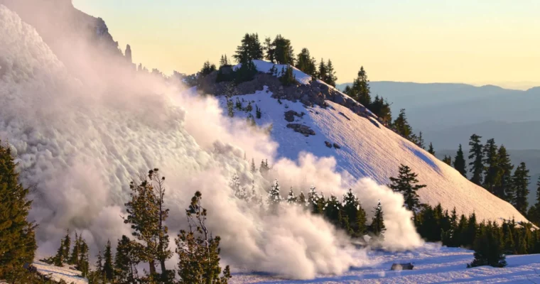 Houdini FX Creating An Avalanche Rig by Eric Ebling Houdini FX Creating An Avalanche Rig by Eric Ebling